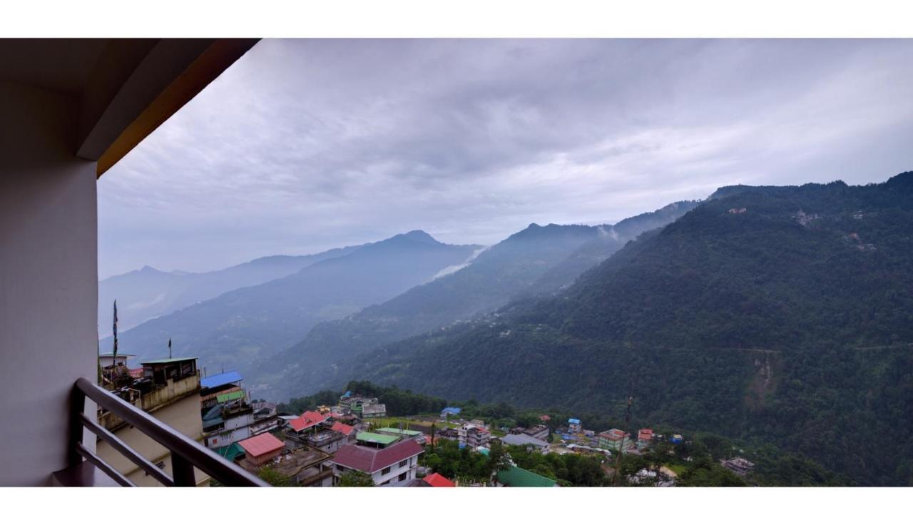 Udaan Woodberry Hotel & Spa Gangtok Exterior photo